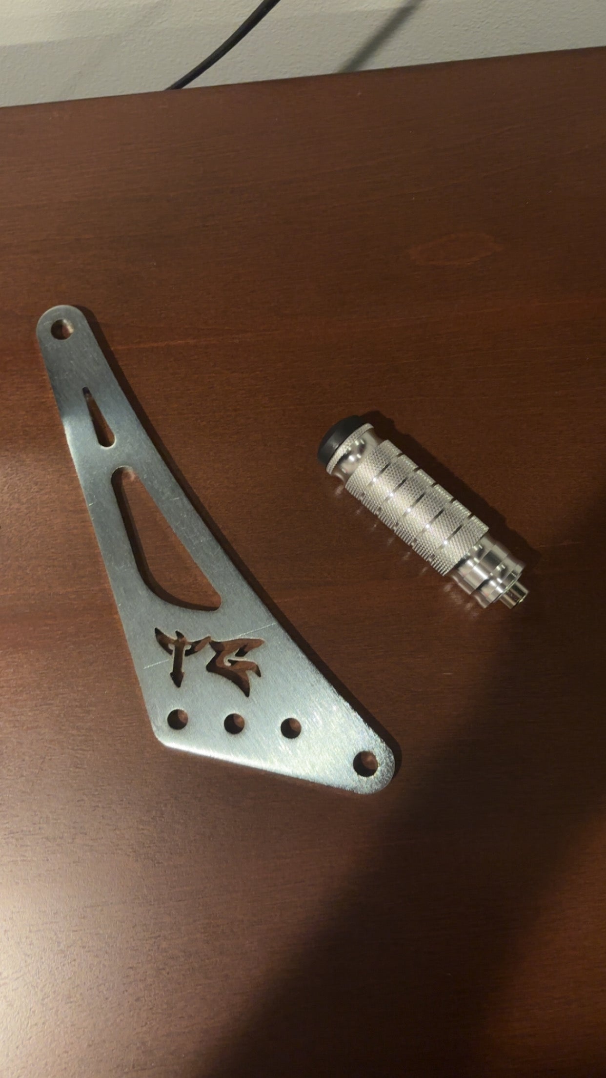 Ultra Bee Shift Lock